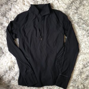 Lululemon black fitted quarter zip pullover